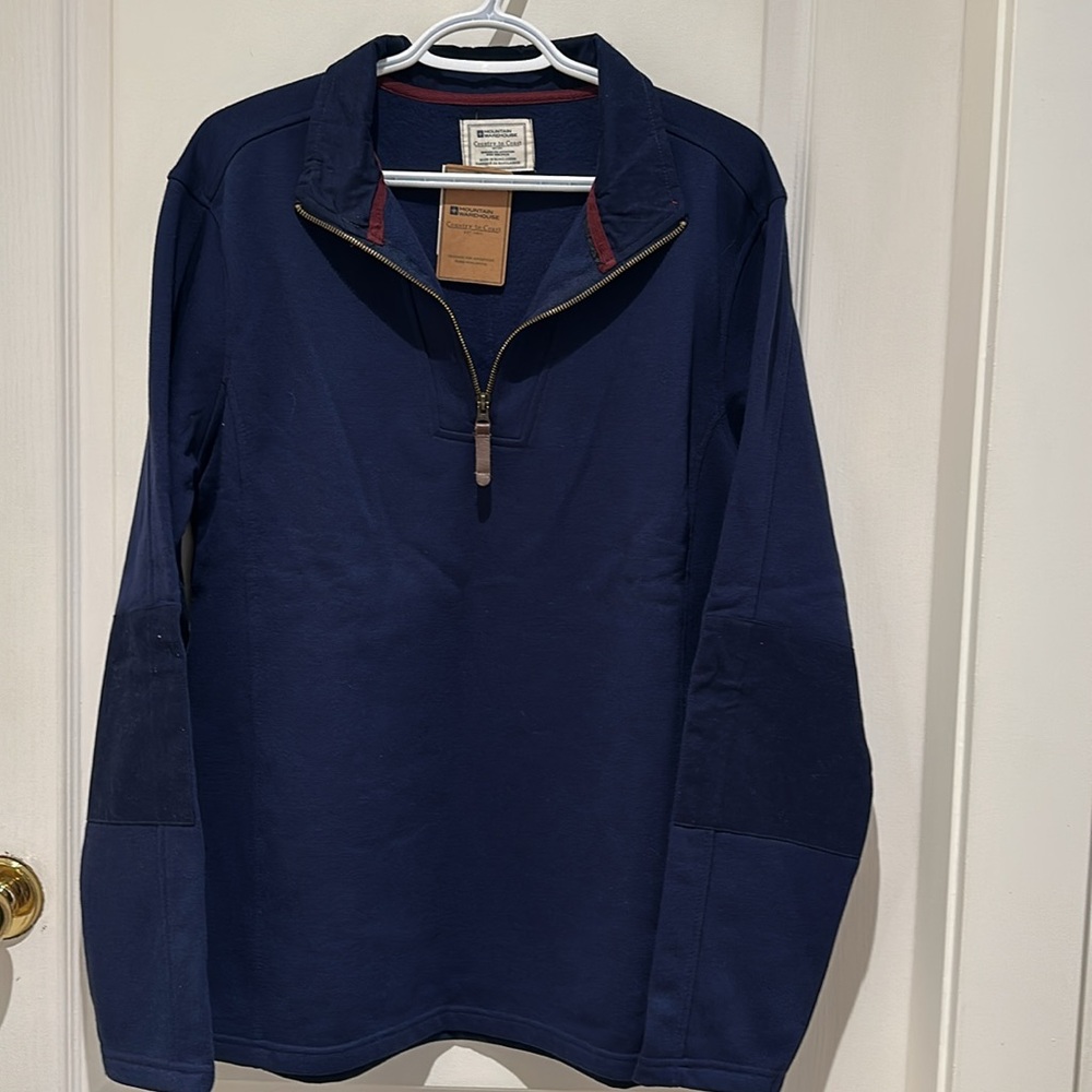 Nwt. Mountain warehouse sweatshirt for men